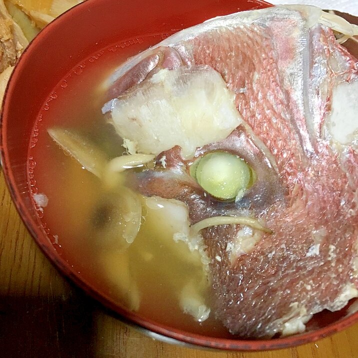 鯛のあらとしめじの味噌汁 レシピ 作り方 By Toku Jiro 0707 楽天レシピ